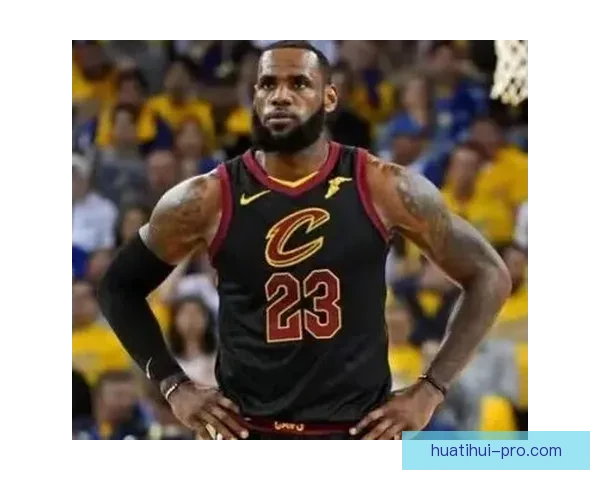 湖人双伤缺阵詹姆斯单核首轮对手选三人之一